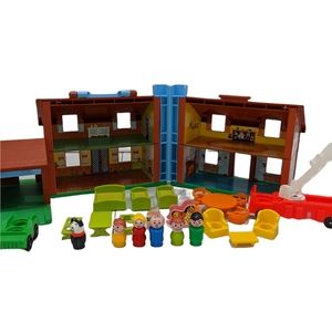 1986 vintage Fisher-Price Tutor Playhouse